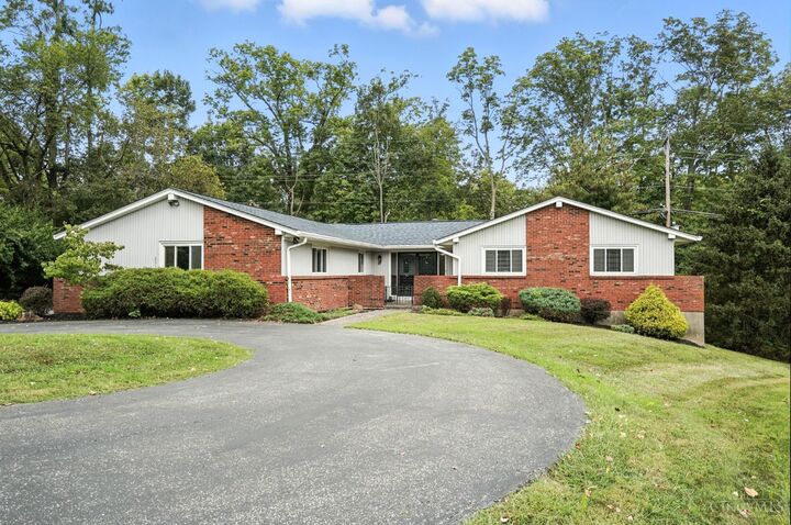 Property Photo: 2538 Veraview Court OH 45244