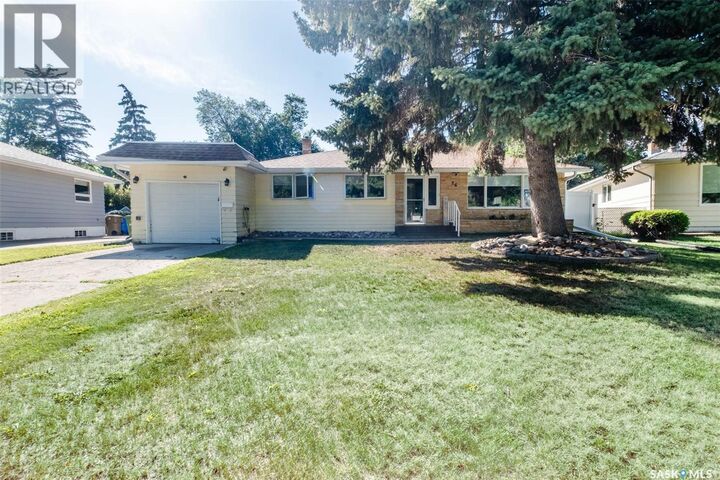 Photo de la propriété: 26 Lamont Crescent SK S4S 4A4
