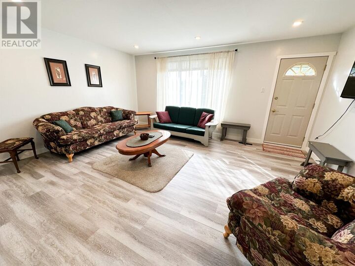 Property Photo: 18 Kenora Rd ON P0V 2M0
