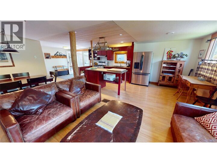 Photo de la propriété: 1142 10 Avenue BC V0B 1M0