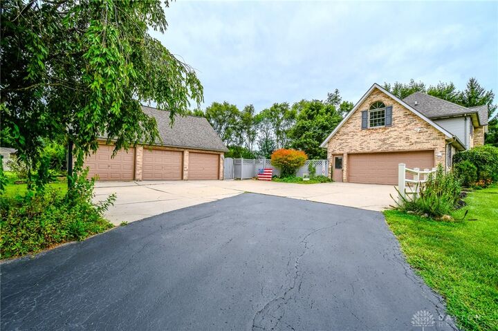 Property Photo: 6439 Greenridge Avenue OH 45344