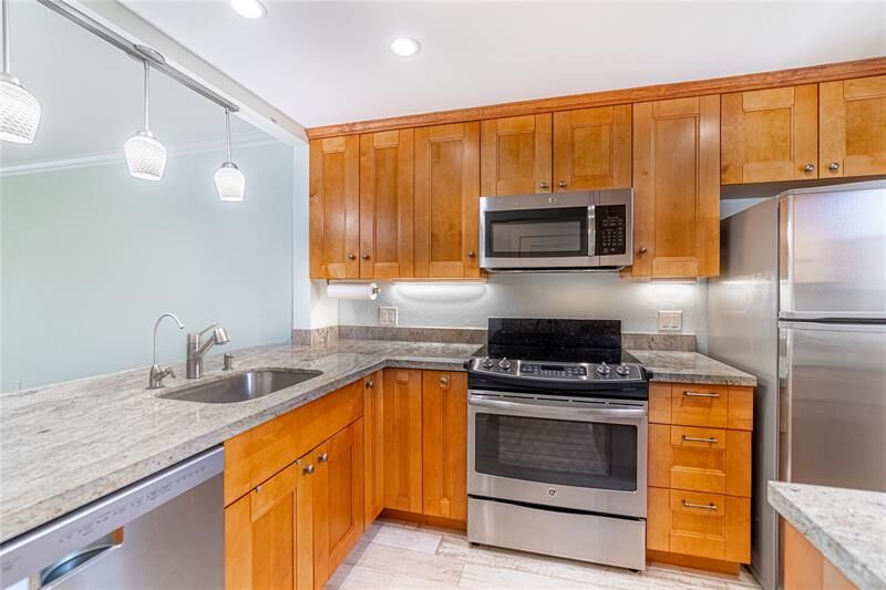 Property Photo: 1951 NE 39th St 256 FL 33064