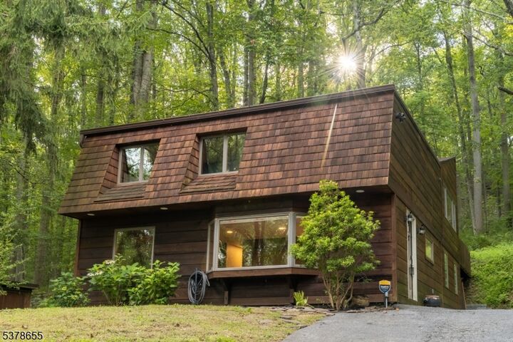 Property Photo:  158 Buffalo Hollow Rd  NJ 08826 