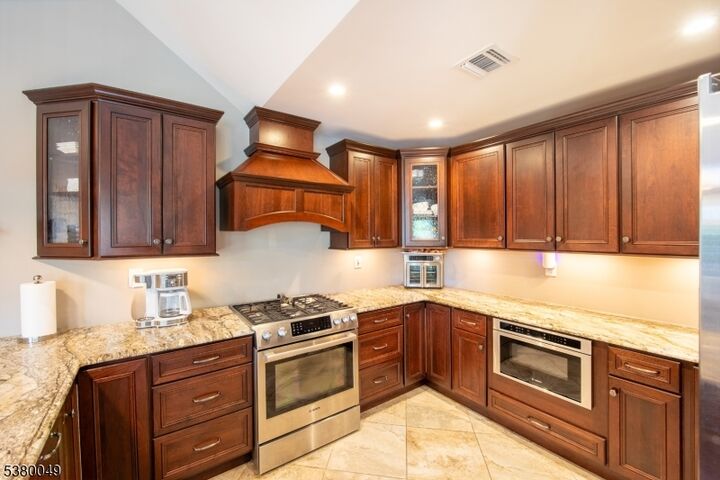 Property Photo:  11 Coventry Rd  NJ 07419 