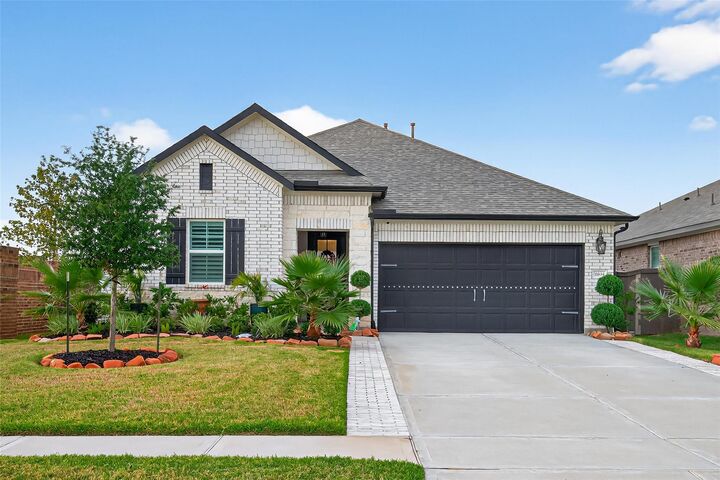 Property Photo: 31634 Rosebud Valley Lane TX 77447
