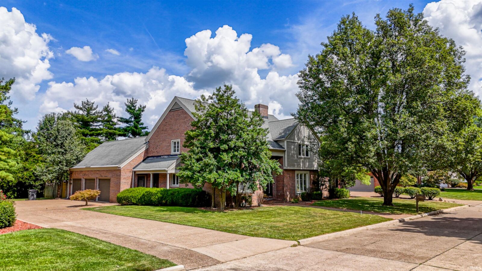Property Photo: 7416 E Sycamore Street IN 47715