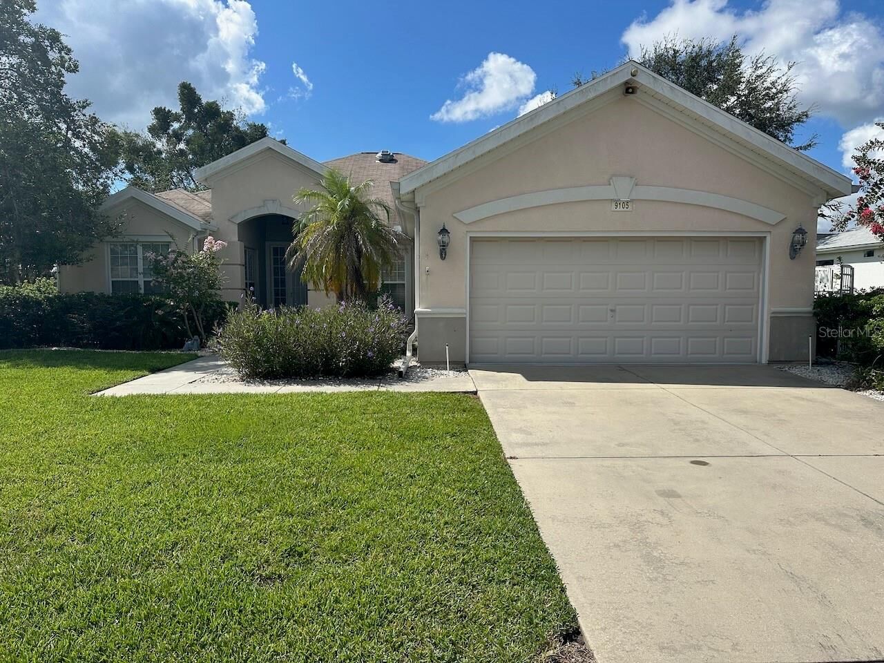 Property Photo: 9105 SE 125th Loop FL 34491