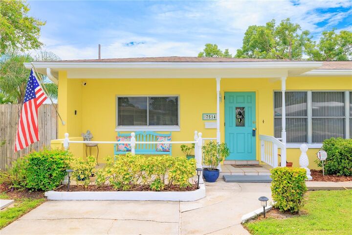 Property Photo: 7514 19th Avenue N FL 33710
