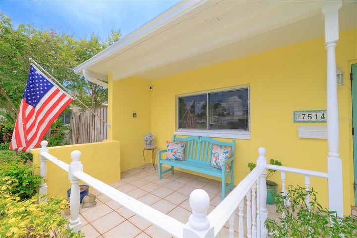 Property Photo: 7514 19th Avenue N FL 33710