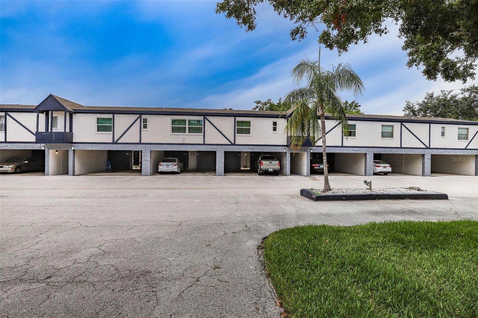 Property Photo:  1126 King Arthur Court 415  FL 34698 