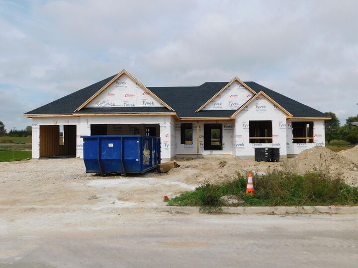 1012 Candleberry Ln  Grafton WI 53024 photo