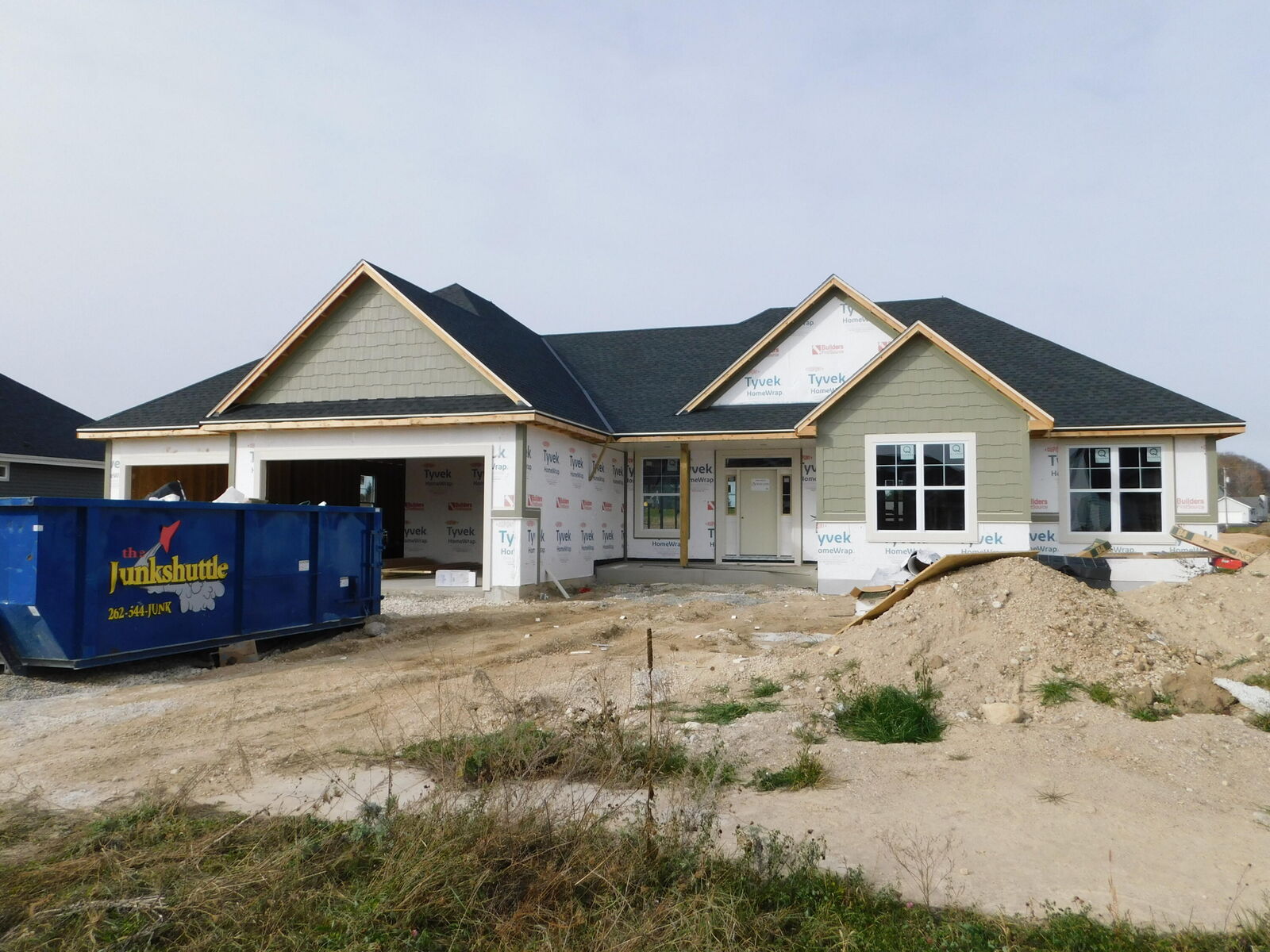 Property Photo:  1012 Candleberry Ln  WI 53024 