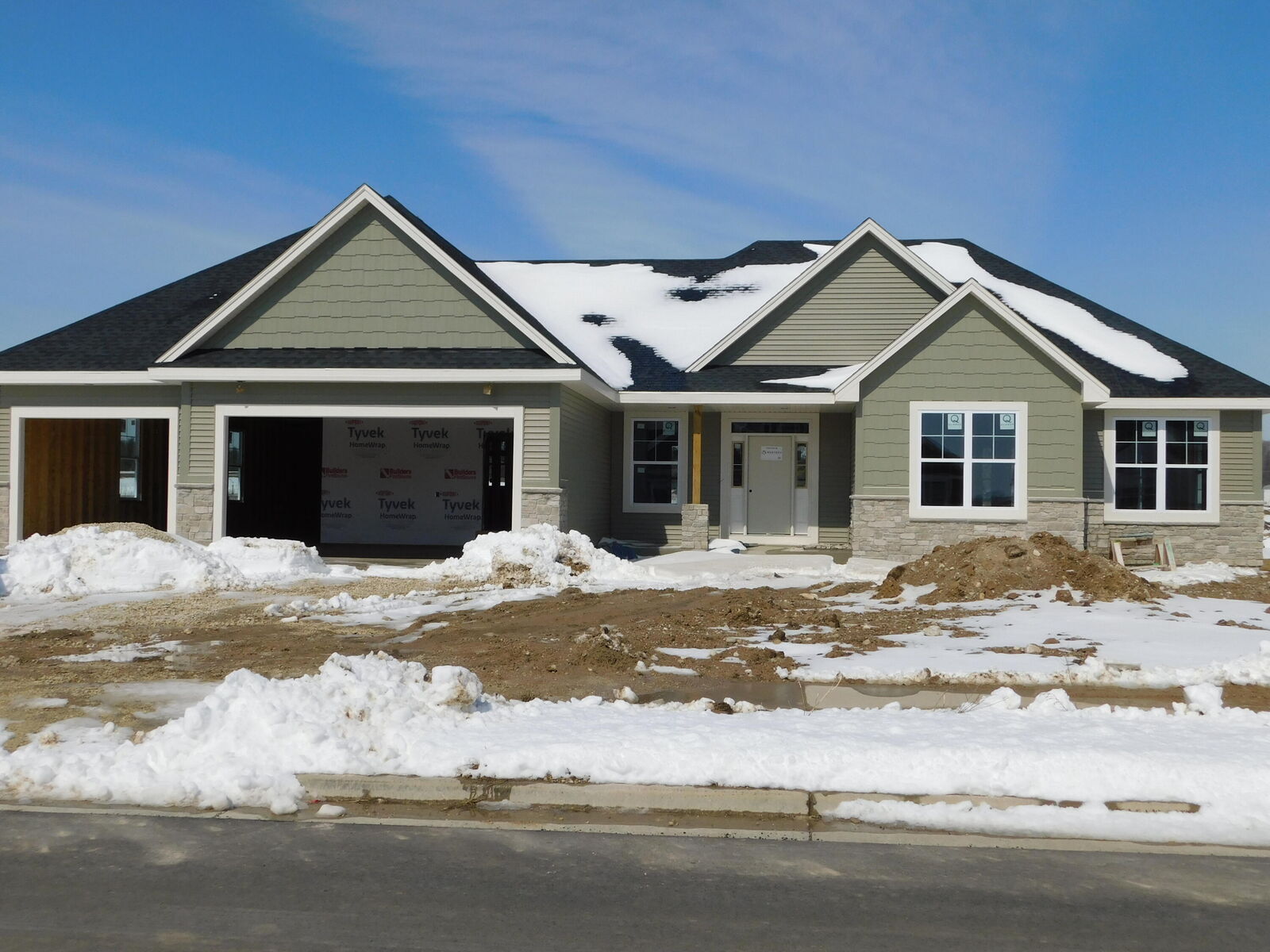 Property Photo:  1012 Candleberry Ln  WI 53024 