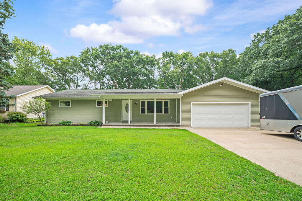 Property Photo:  2720 Wildwood Lane  MI 49127 