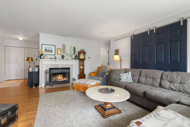 Property Photo: 2148 Sunderland Court 201A IL 60565