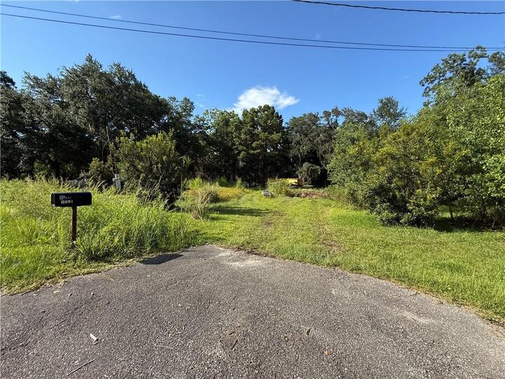 Property Photo: 35620 Sisters Road LA 70460