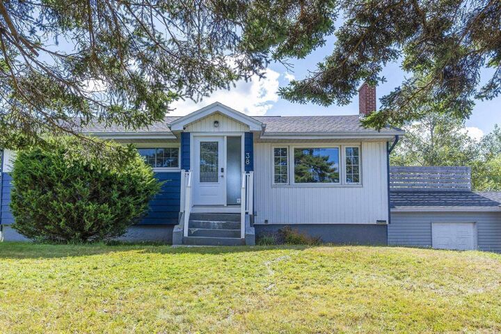 Property Photo:  38 Oceanlea Drive  NS B3G 1E4 