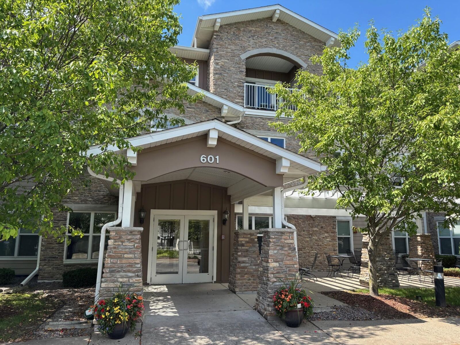 Property Photo: 601 Levander Way 309 MN 55075
