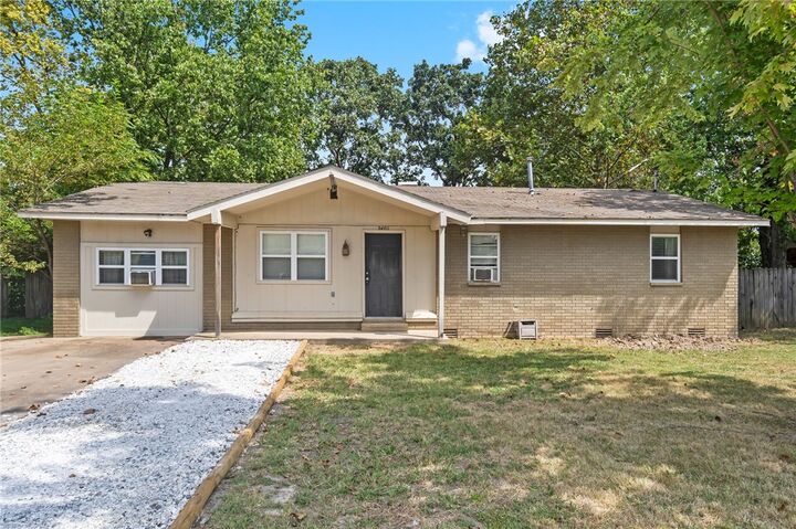 2401 SE 9th Street  Bentonville AR 72712 photo