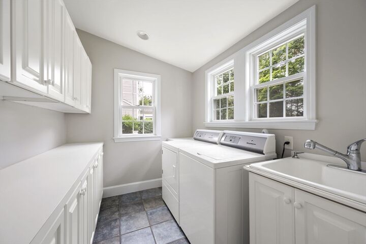 Property Photo:  290 Beaver Dam Rd  MA 02066 