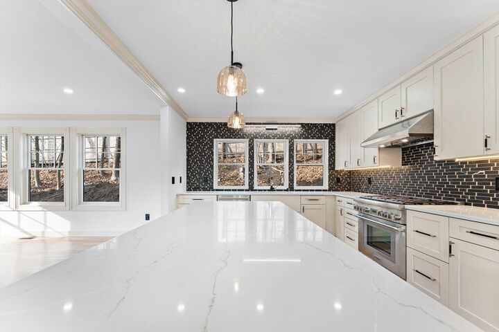 Property Photo:  25 Shaw Rd  MA 02481 