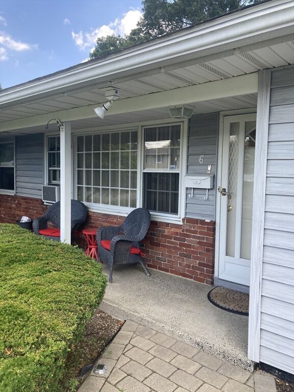 Property Photo: 6 Mulberry Dr MA 01960