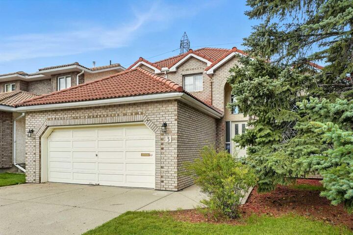 Property Photo: 3 Varsity Ridge Terrace NW AB T3A 4Y2