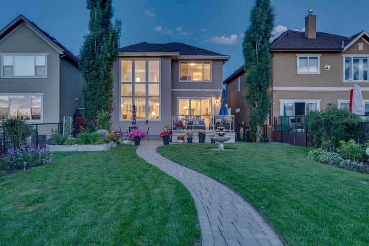 Property Photo:  101 Cranarch Common SE  AB T3M 1M1 