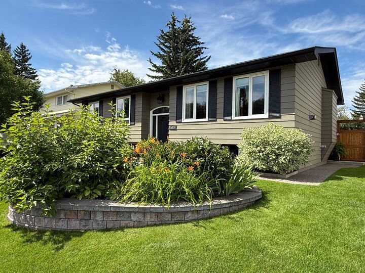10839 Mapleford Road SE  Calgary AB T2J 1X6 photo