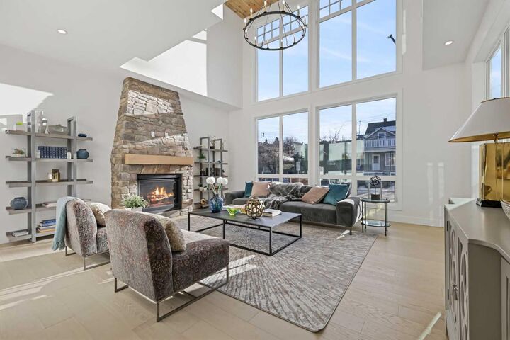 Photo de la propriété:  1516 22 Avenue SW  AB T2T 0R5 