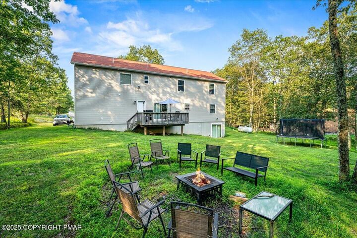 Property Photo: 2551 Tacoma Dr 159 Drive PA 18610