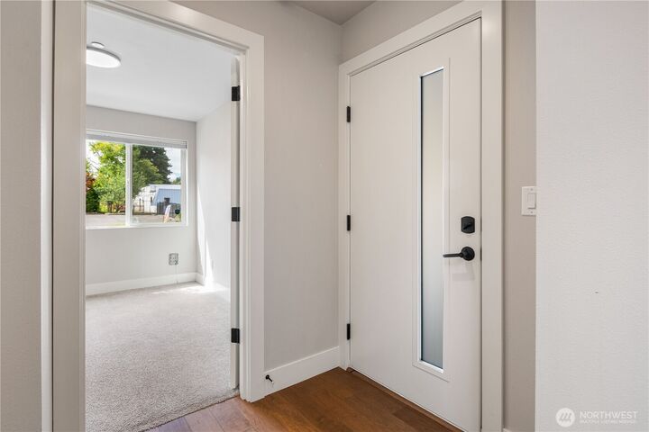 Property Photo: 18440 10th Avenue NE WA 98155