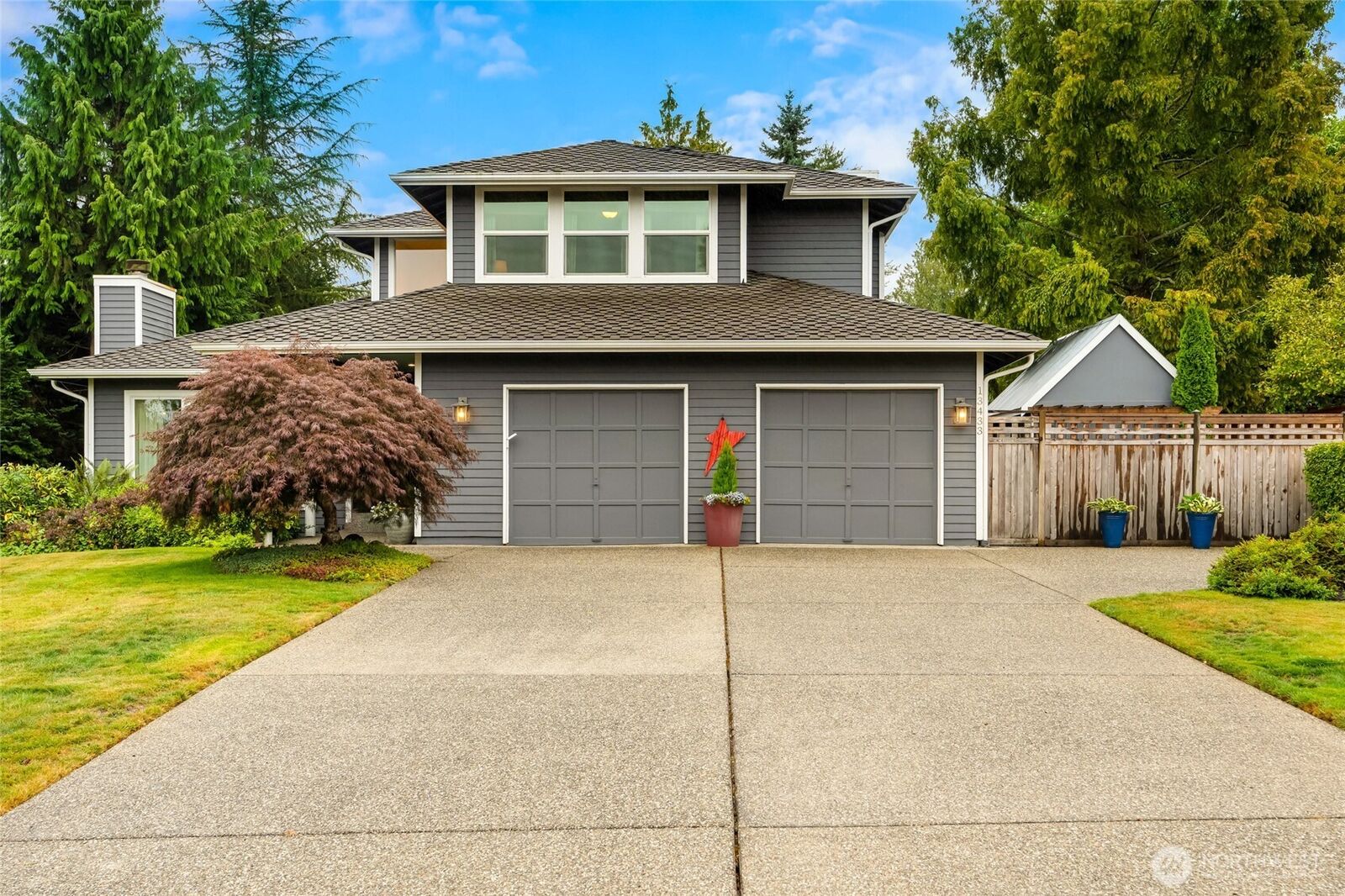 Property Photo: 13433 42nd Avenue W WA 98275