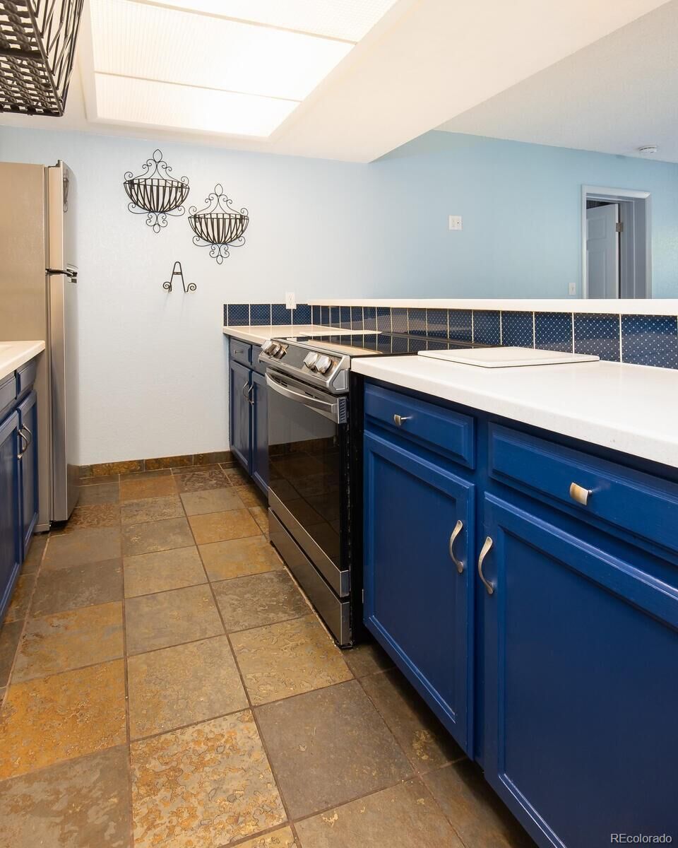 Property Photo: 670 S 7th Avenue 249 CO 80443
