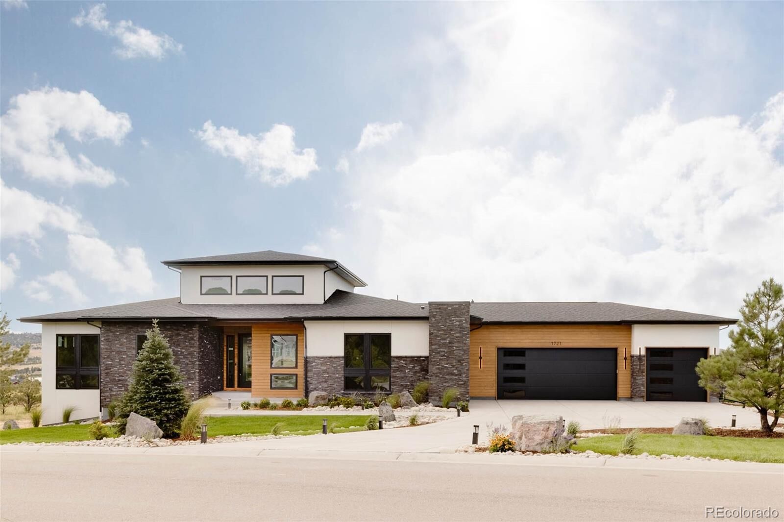 Property Photo:  1721 Arrowpoint Court  CO 80116 