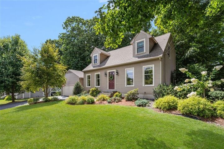 Property Photo:  5 Royal Court  RI 02864 
