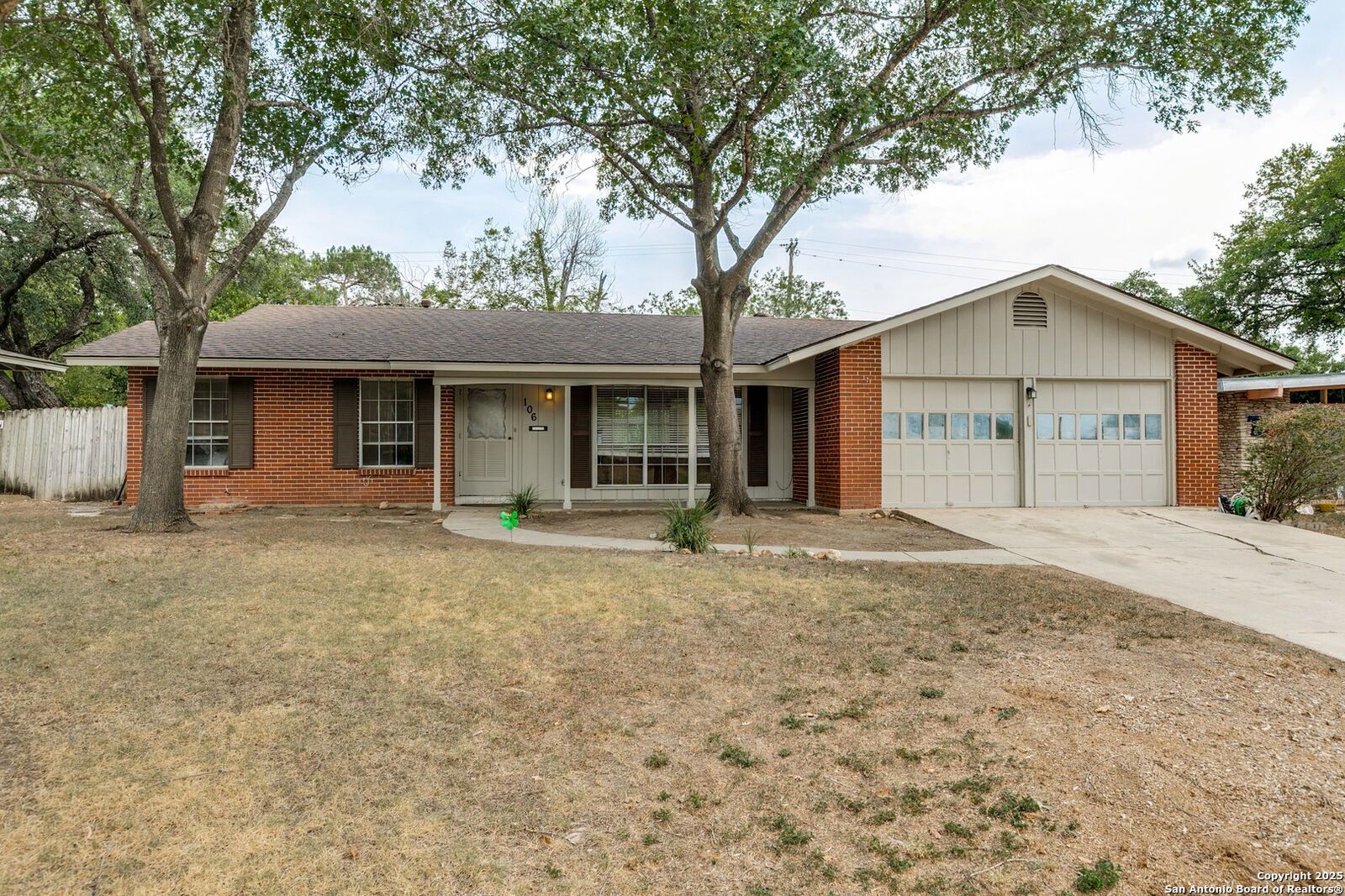 Property Photo: 106 Warwich Dr. TX 78216