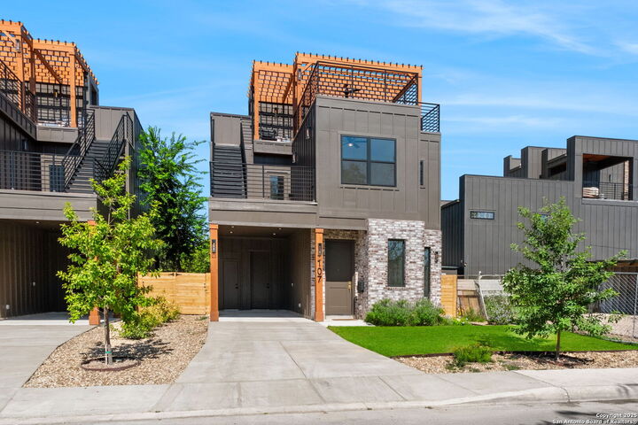 Property Photo:  107 Dowdy  TX 78204 