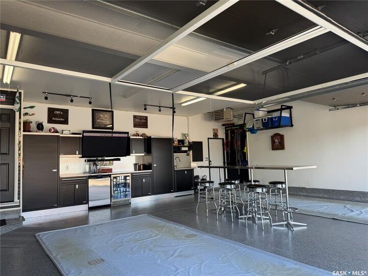 Property Photo:  1631 Stensrud Road  SK S7W 0C4 