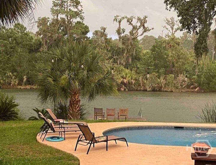 Property Photo: 105 E Point Drive GA 31410
