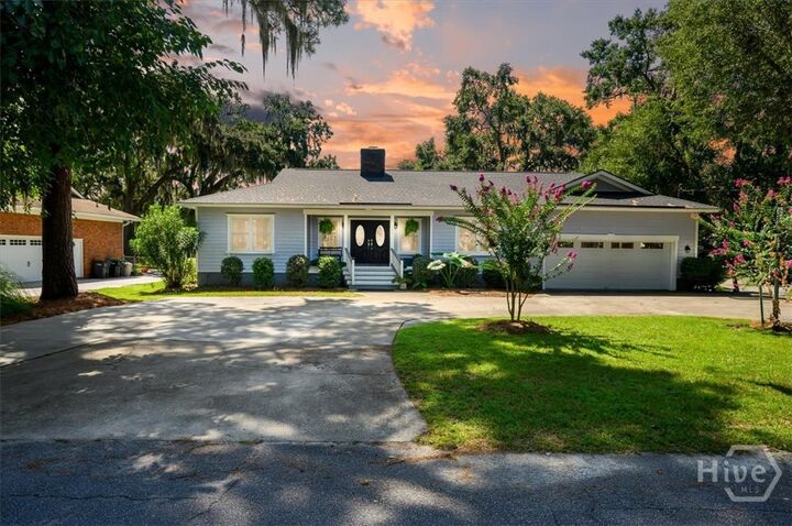 Property Photo: 105 E Point Drive GA 31410