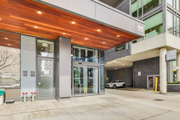 Photo de la propriété: 111 Bathurst Street N 1606 ON M5V 0M9