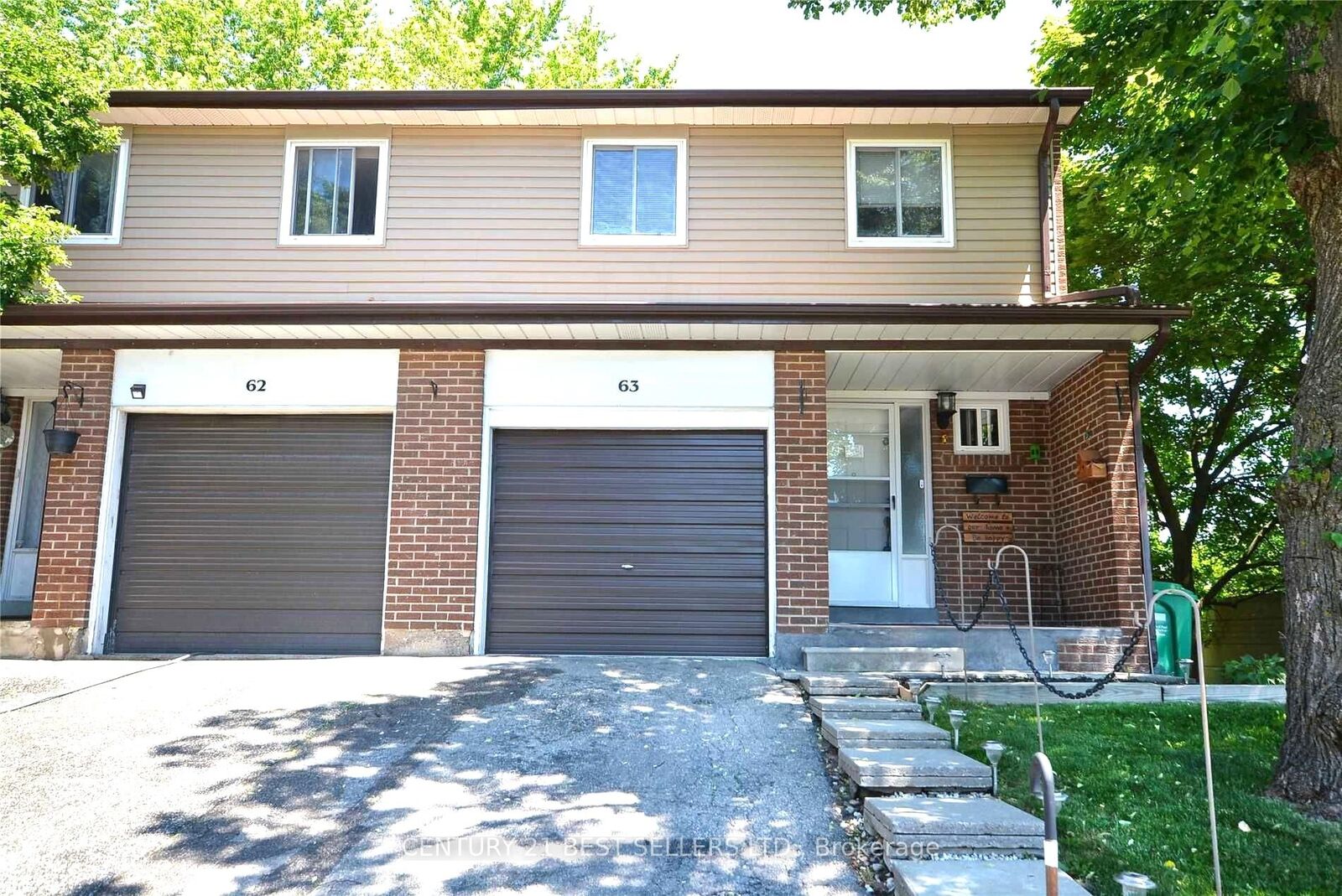 Photo de la propriété: 3025 Cedarglen Gate 63 ON L5C 2V7