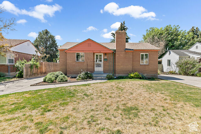 Property Photo: 1250 E Ridgedale Ln UT 84106