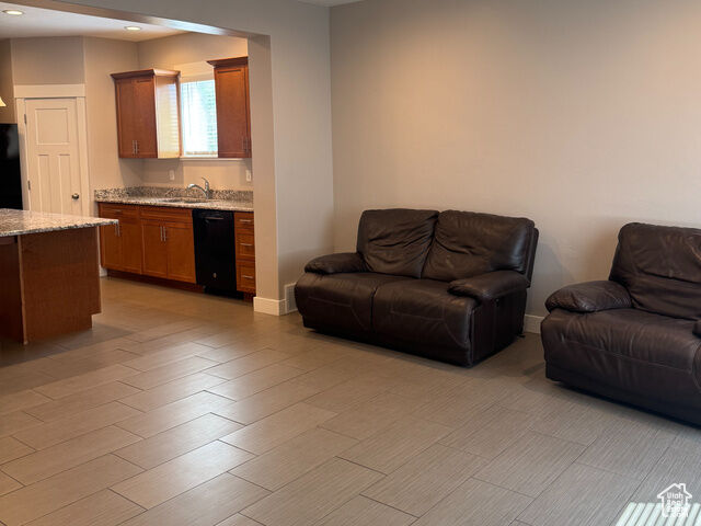 Property Photo: 449 E 2170 N UT 84341