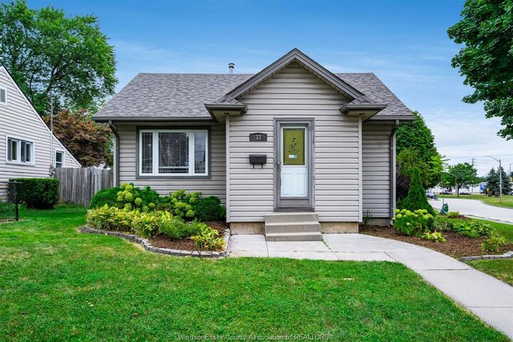 1372 Elm  Windsor ON N8X 2B8 photo