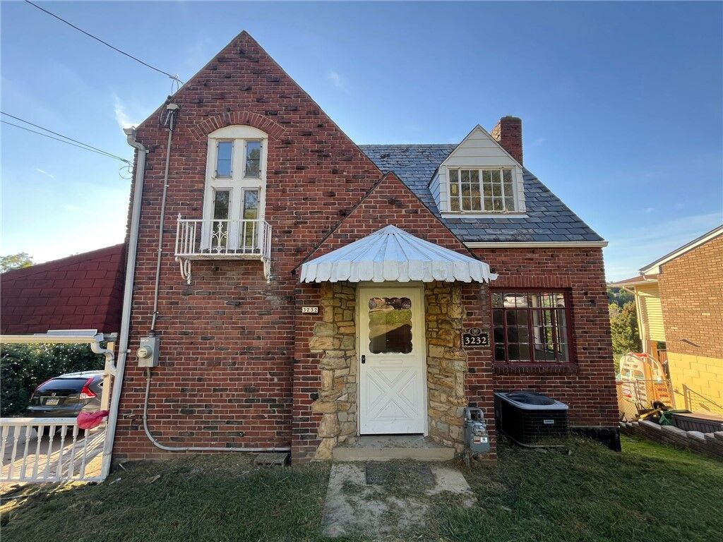 Property Photo:  3232 Margaret St  PA 15227 