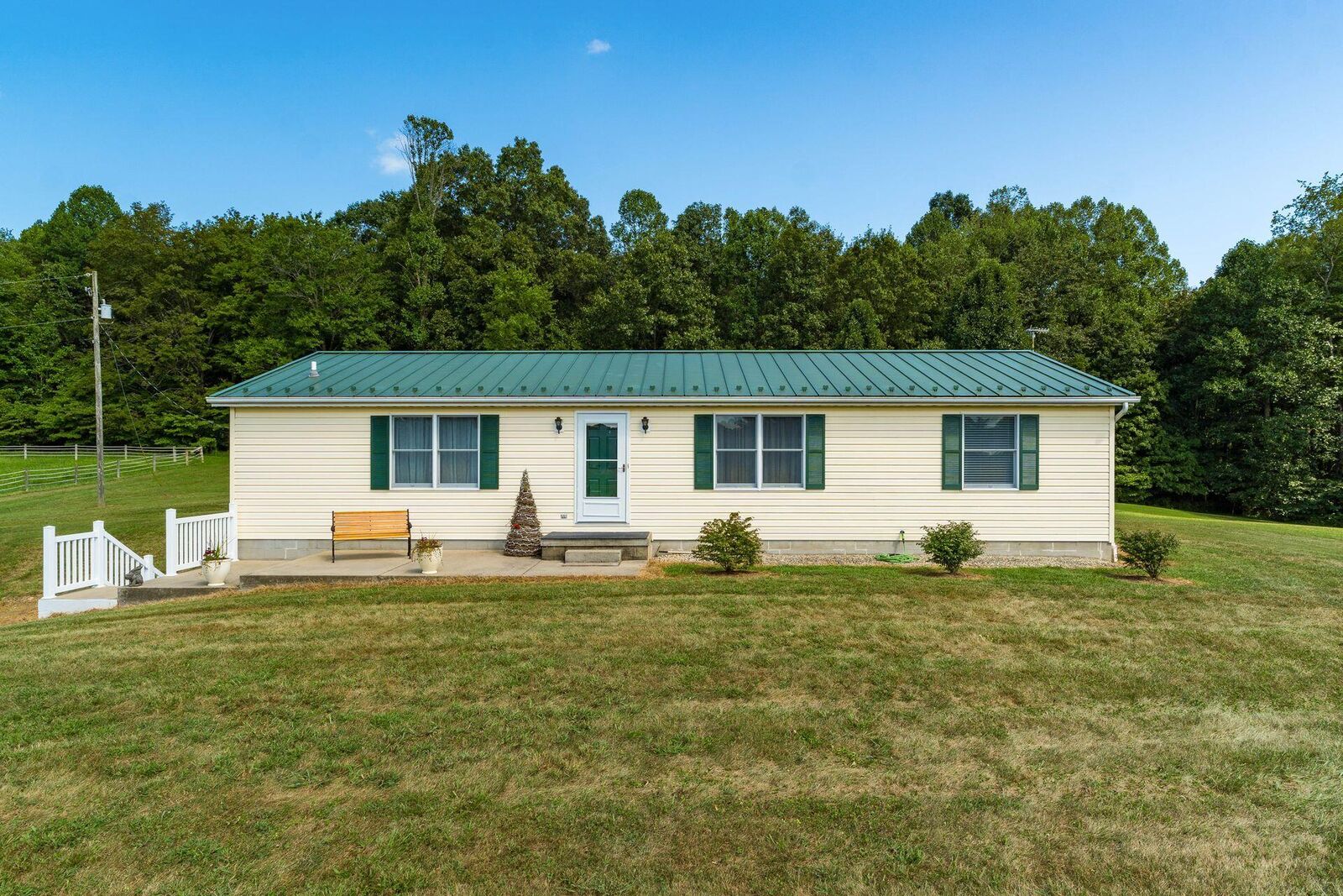 Property Photo: 43208 Ohio 160 OH 45695