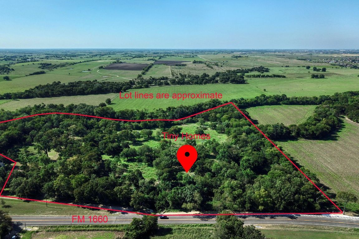 Property Photo:  11910 Fm 1660  TX 78634 