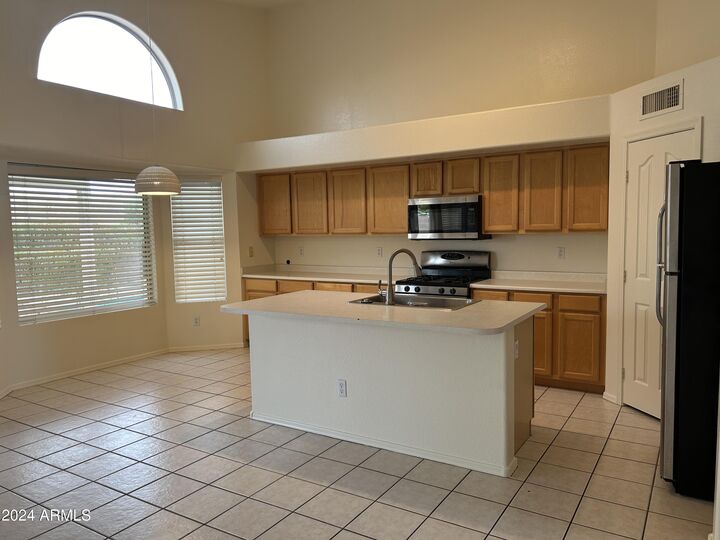 Property Photo: 1161 W Courtney Lane AZ 85284
